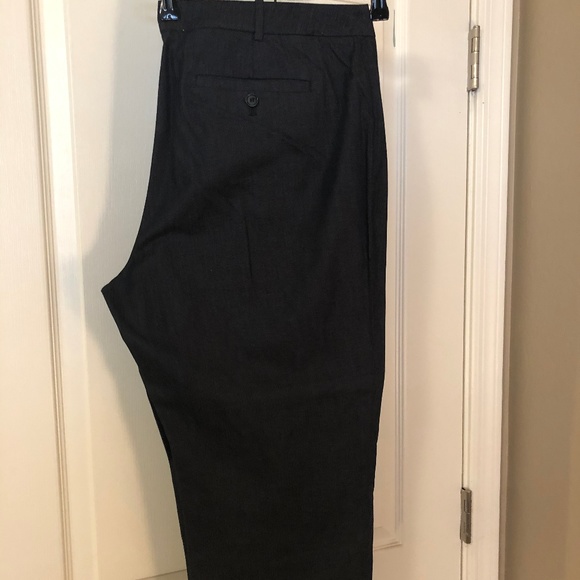 Ann Taylor Loft Denim Capri/Ankle/Cropped Pants - Picture 1 of 5